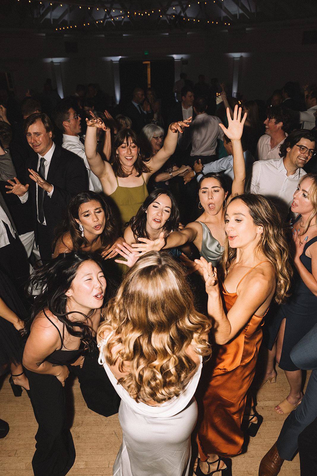 how to have the ultimate dance party at your wedding let loose and have fun