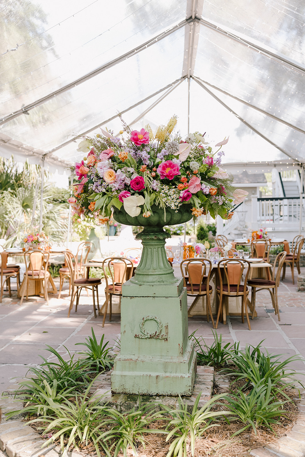 Derbes Mansion Wedding in NOLA with Pick-a-petal floral design 