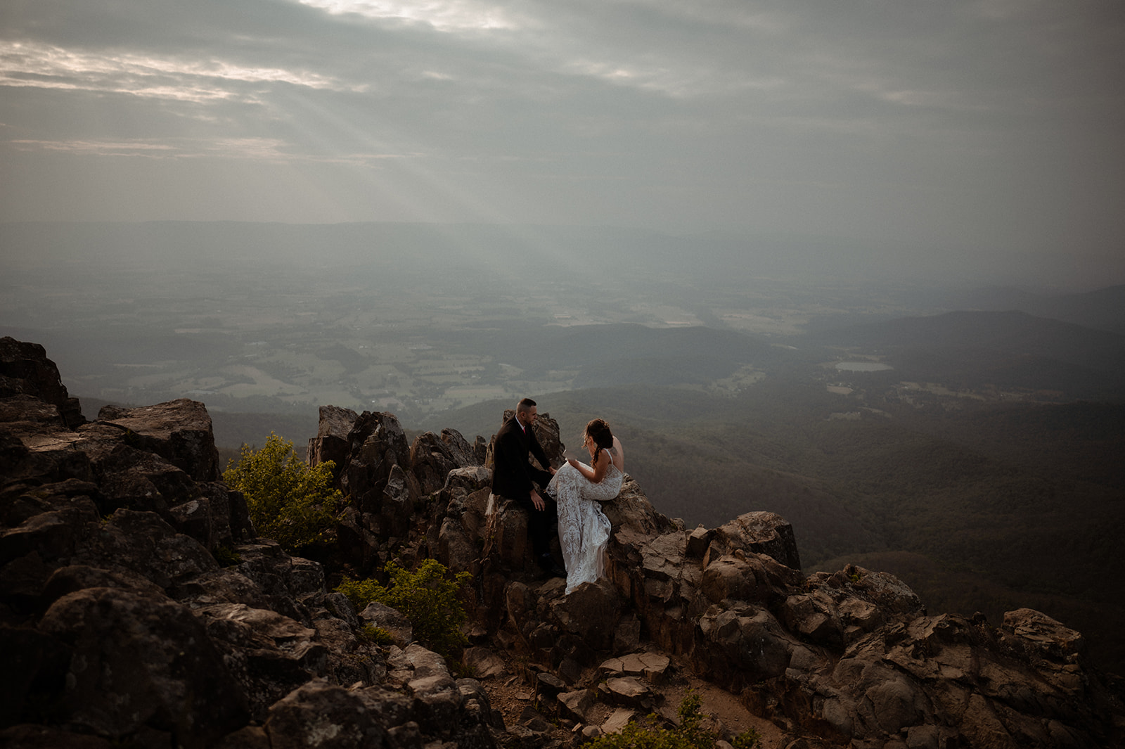 A June sunset hiking elopement on Stony Man Summit in Shenandoah National Park