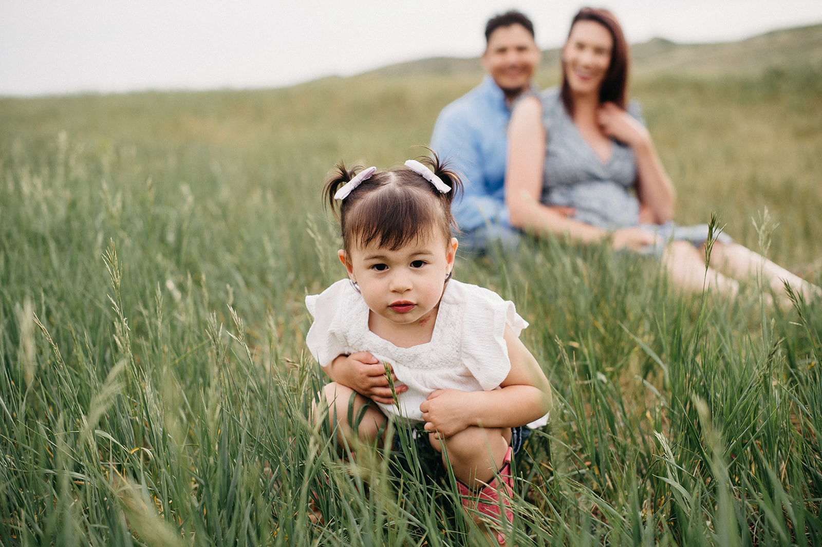 beautiful family of three photo session in Lethbridge 