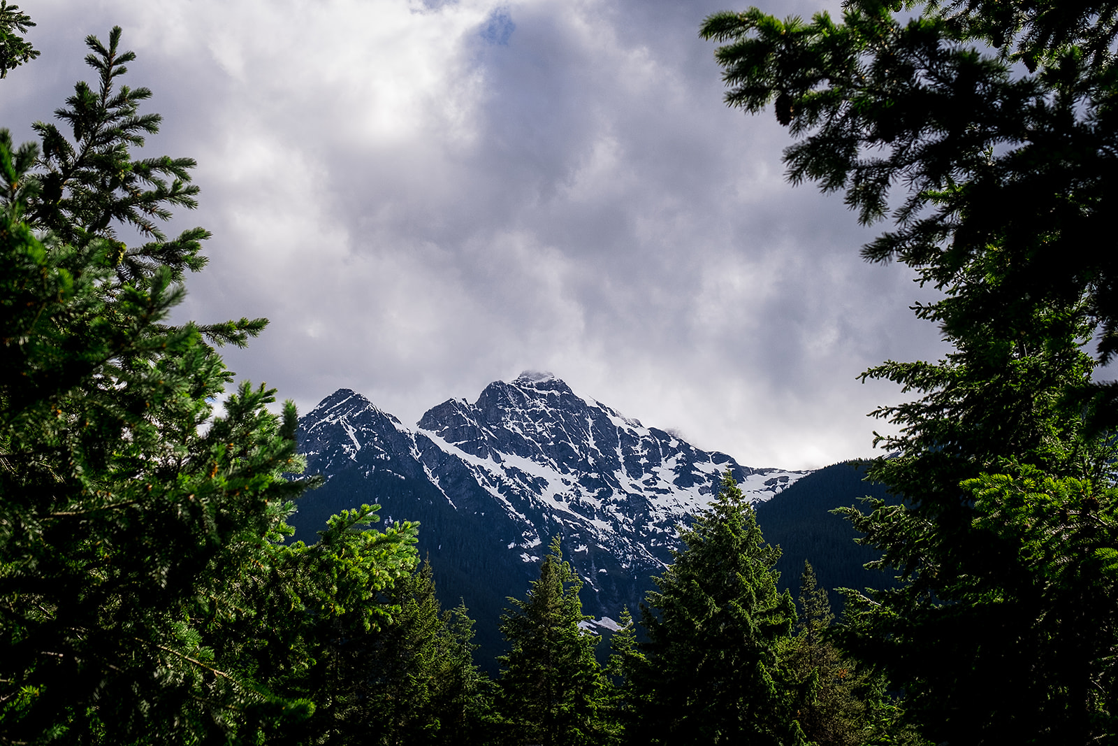 North Cascades National Park mountain ranges