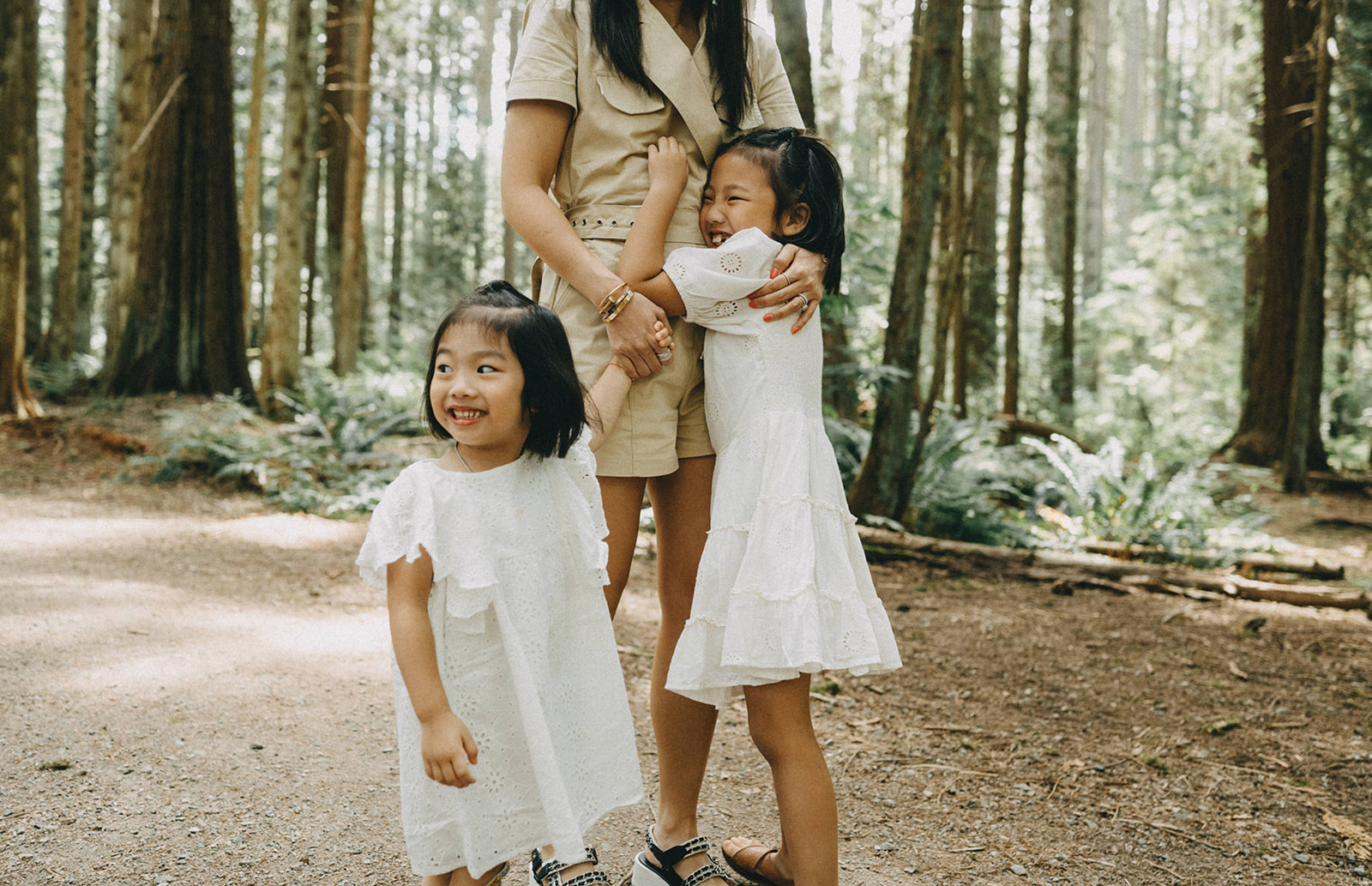 Pacific Spirit Park Vancouver Family Photographer 