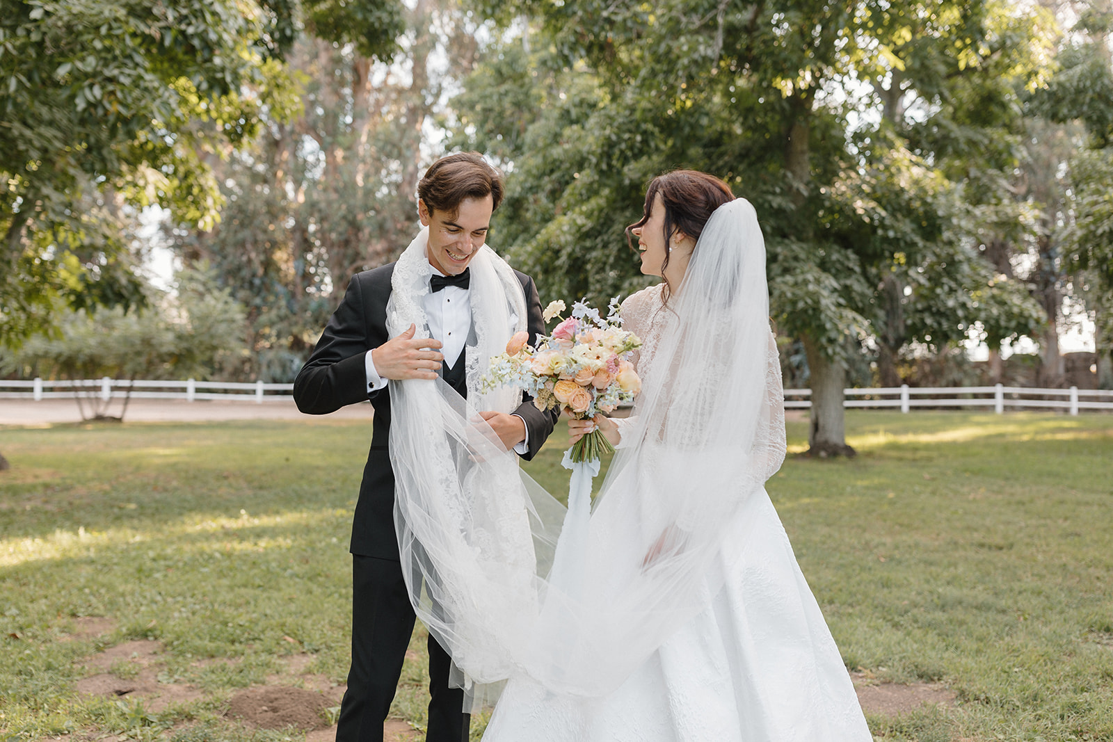 Romantic wedding at Walnut Grove in Moorpark, California