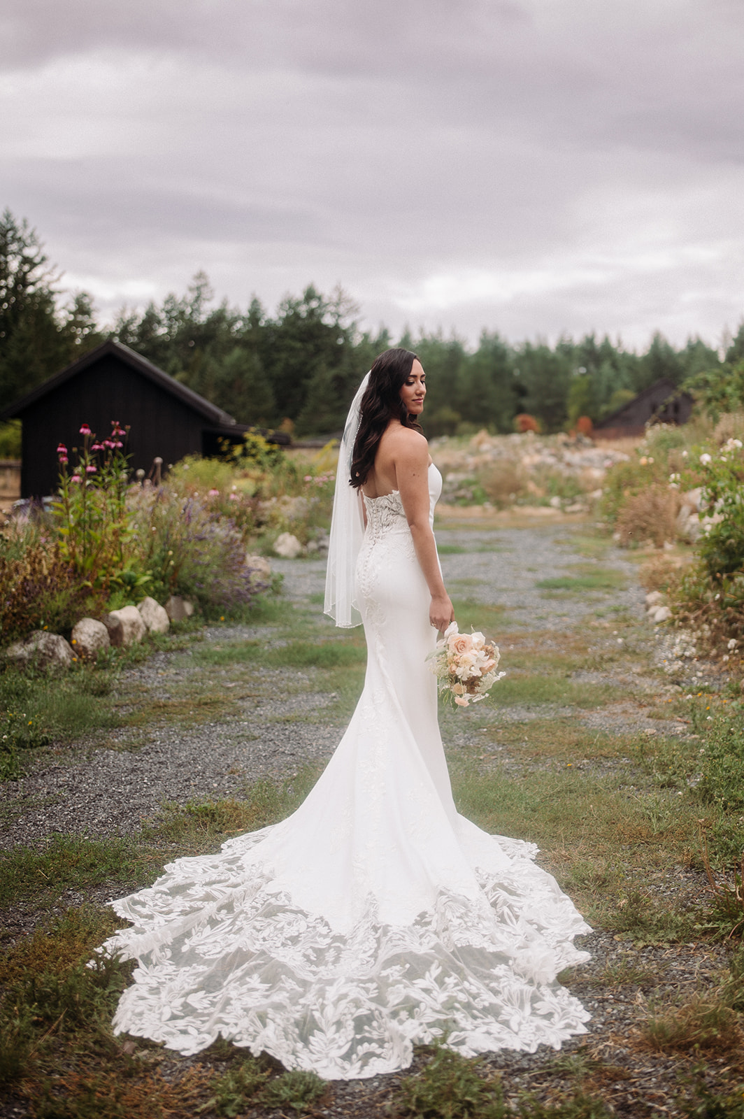 bridal portrait by seattle wedding photographer sound & sea photography 