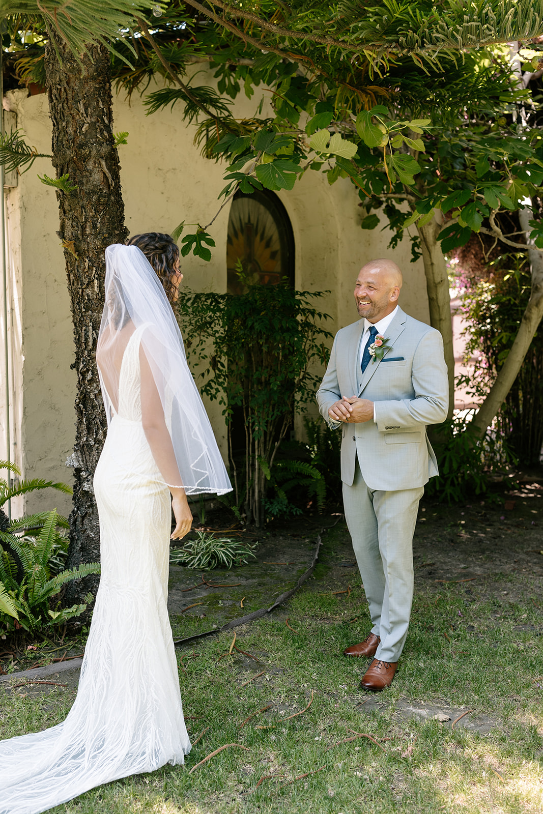 griffith house anaheim california socal orange county wedding bride first look father daughter emotional gray suit blue