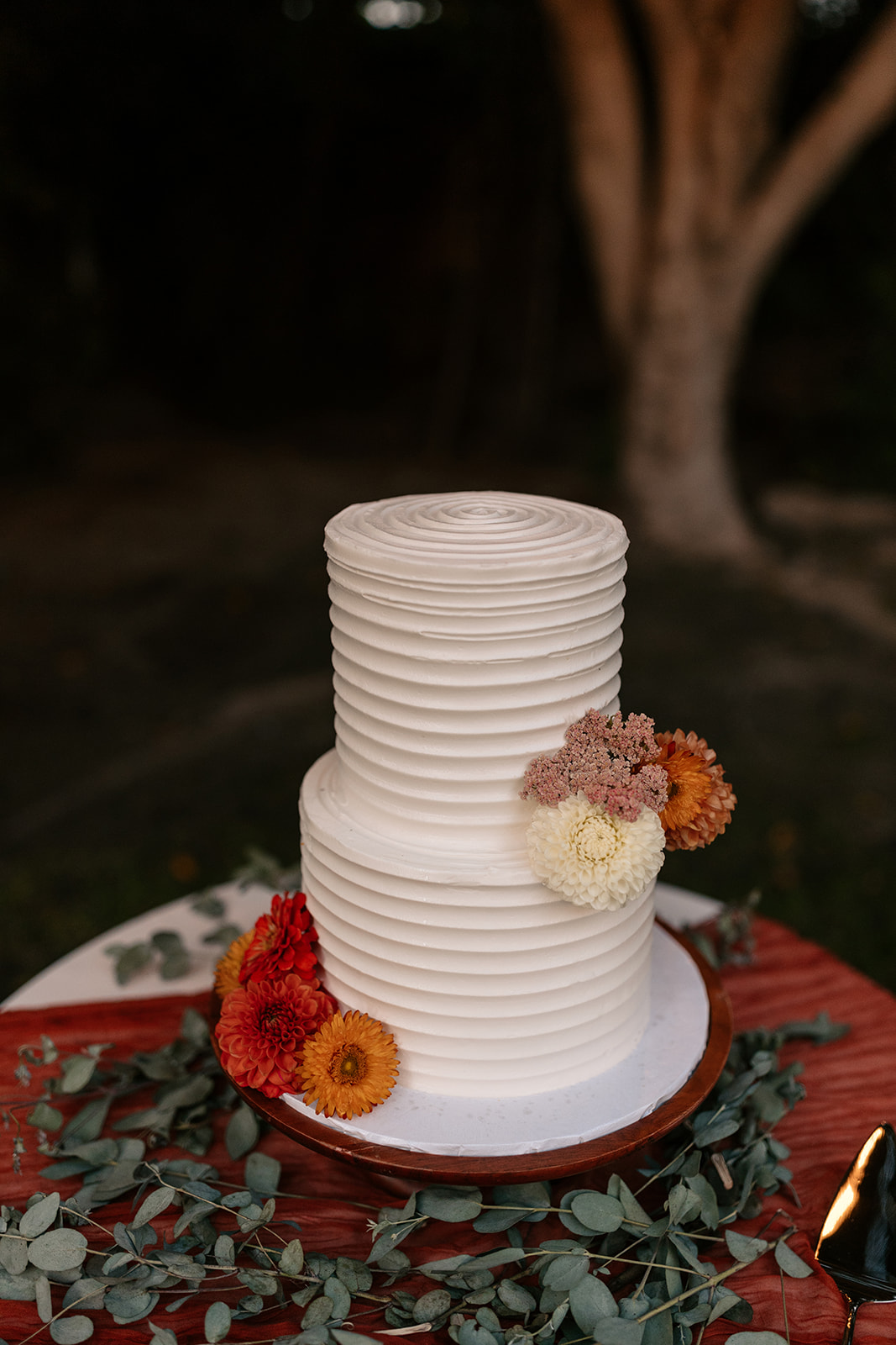 griffith house anaheim california socal orange county wedding white wedding cake two tiered ruffle cake flowers
