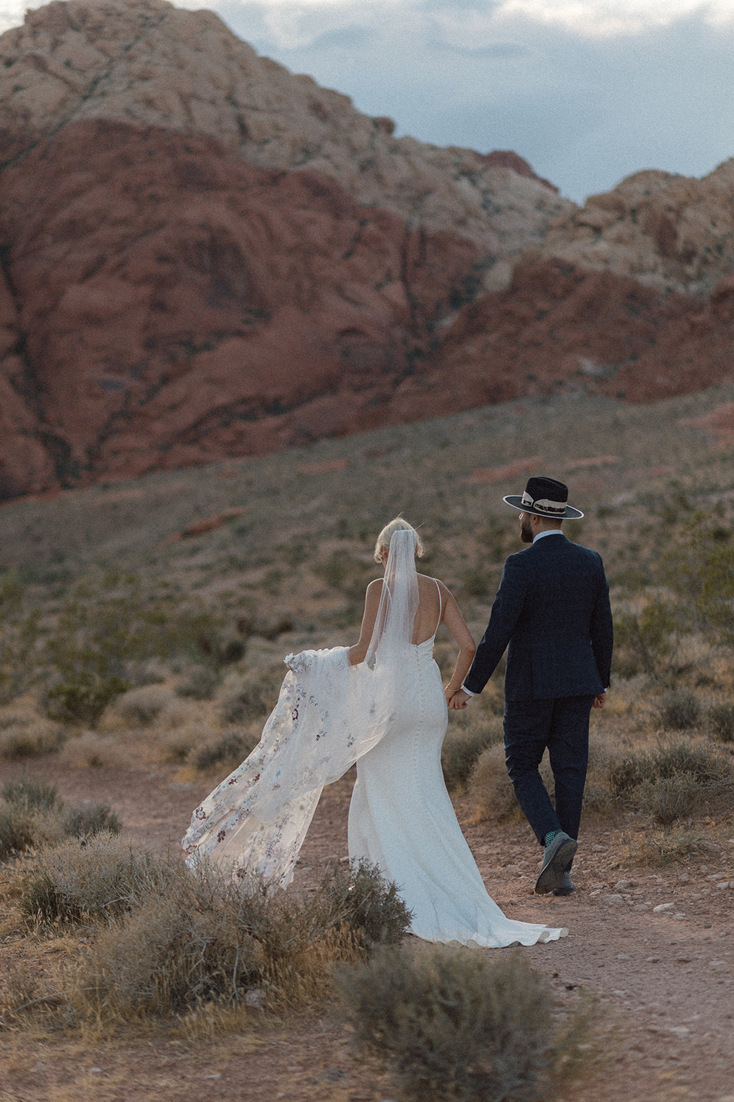 Intimate Elvis elopement at Vegas Weddings Chapel in Las Vegas, Nevada