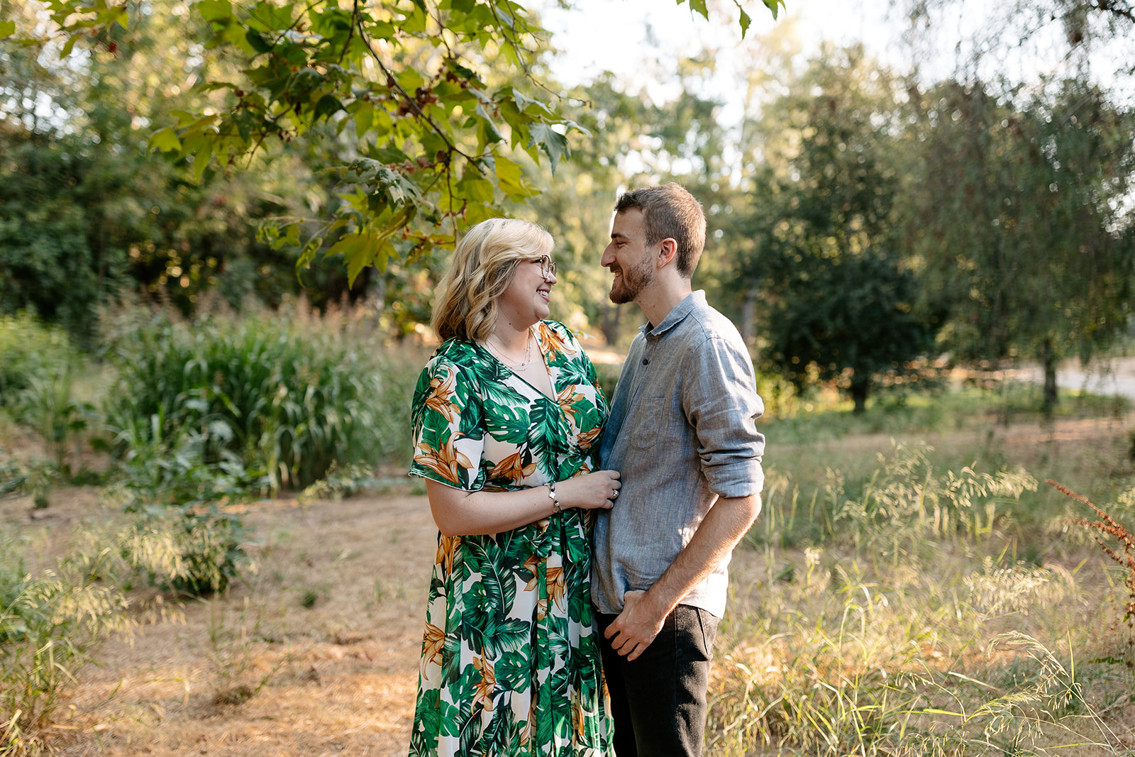 hiltscher park fullerton california engagement session sunny photoshoot southern california engagement photographer ring
