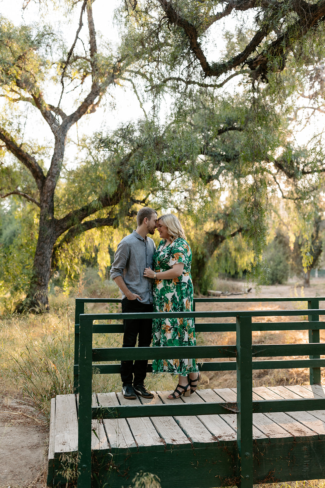 hiltscher park fullerton california engagement session engagement session photoshoot locations engagements photo session