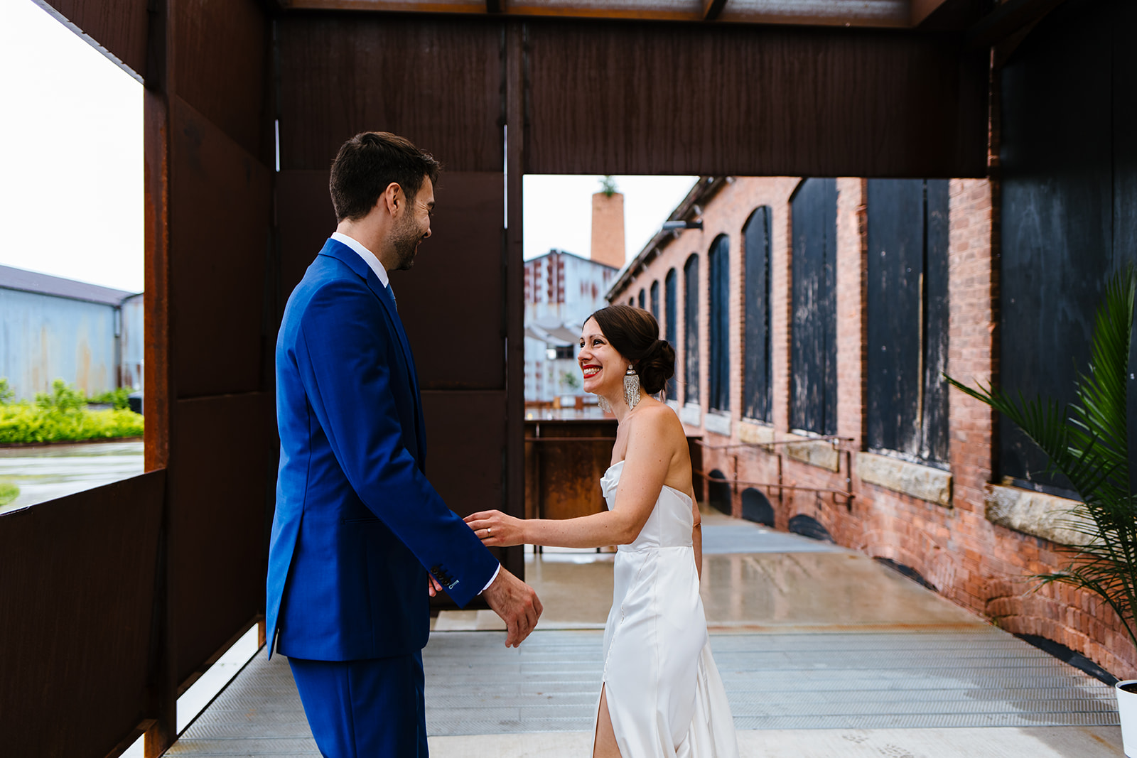 A first look between a groom and bride during their Berkshire wedding. 