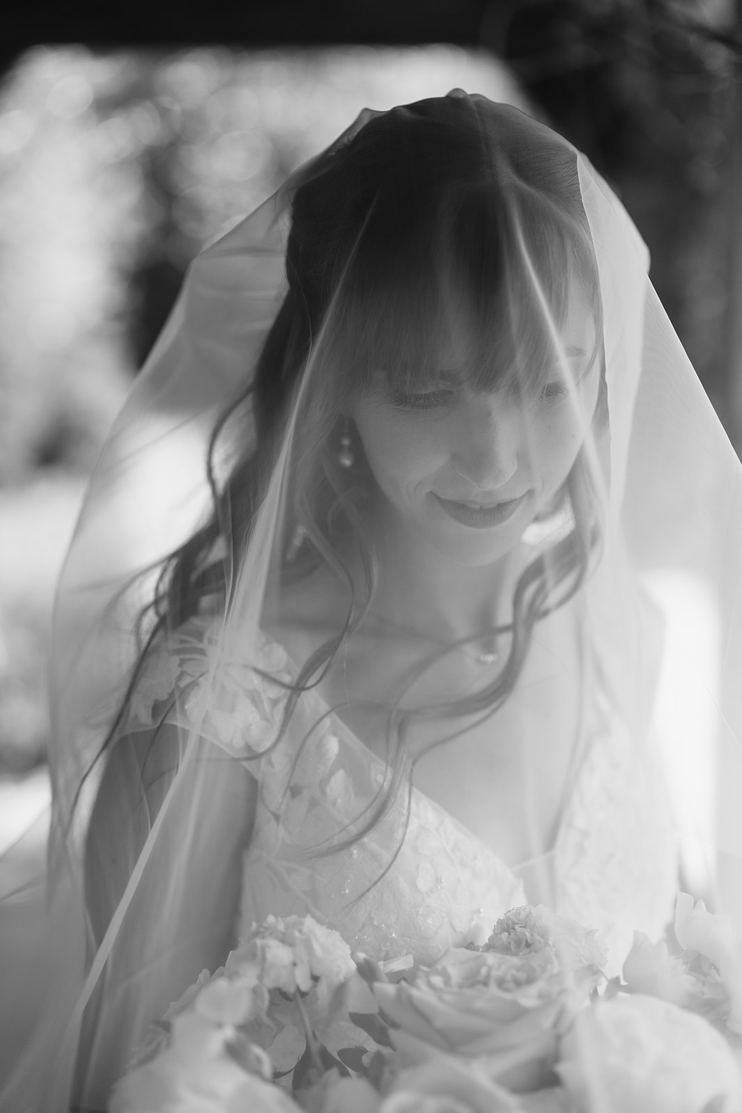 Bride's bridal veil at La Arboleda in California