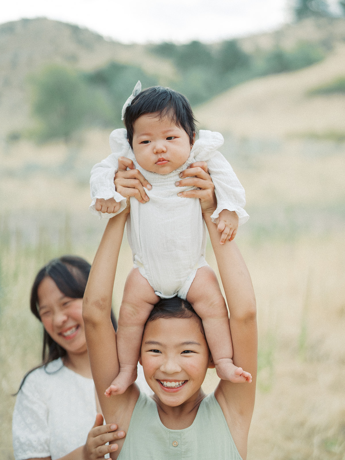 Boise foothills newborn session by Hannah Mann Photography
