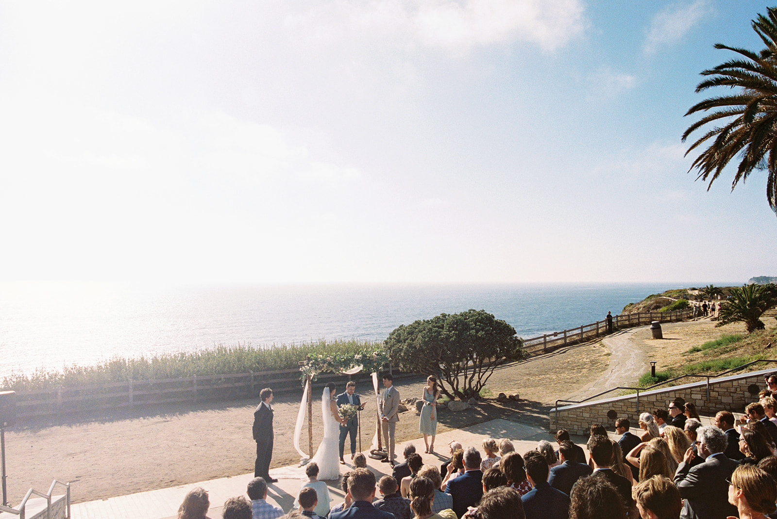 point vicente lighthouse wedding rancho palos verdes california ocean view sunset golden hour wedding socal