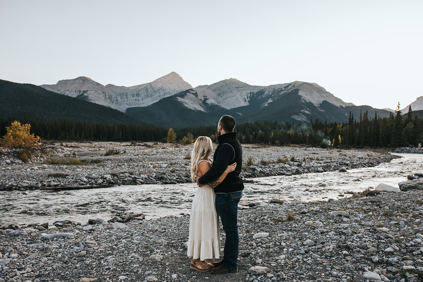 Calgary Engagement Photographer: Capturing Magical Moments at Forget Me Not Pond
