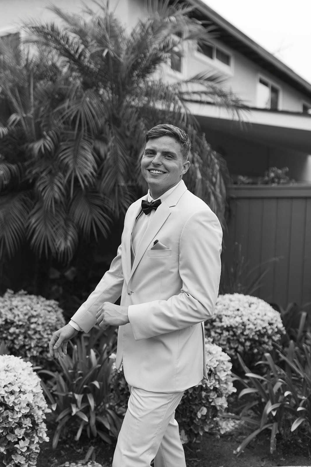 womens club wedding southern california laguna beach socal groom portraits groom pictures black and white pictures