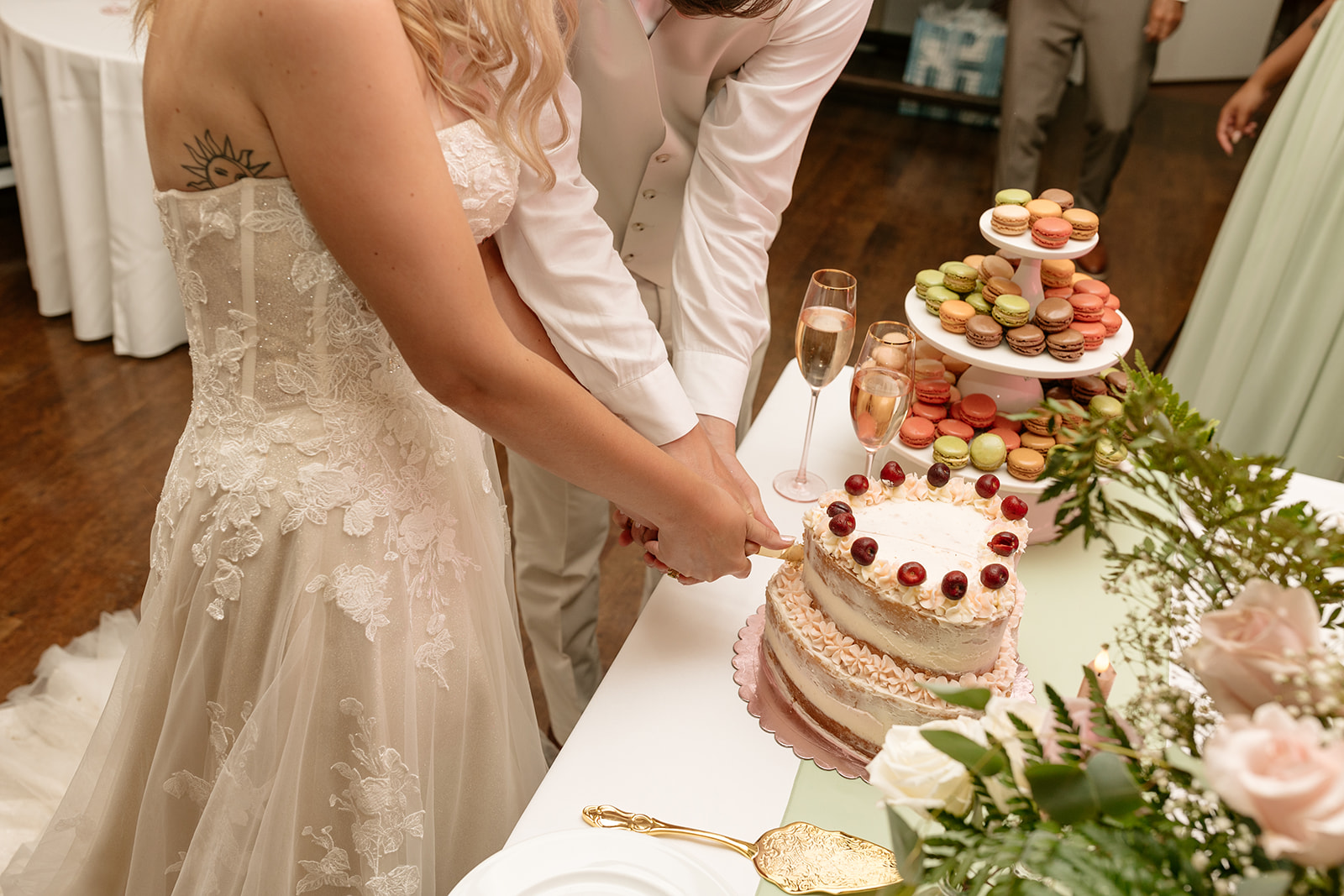 womens club wedding southern california laguna beach socal white  wedding cake cake cutting cake details tasting