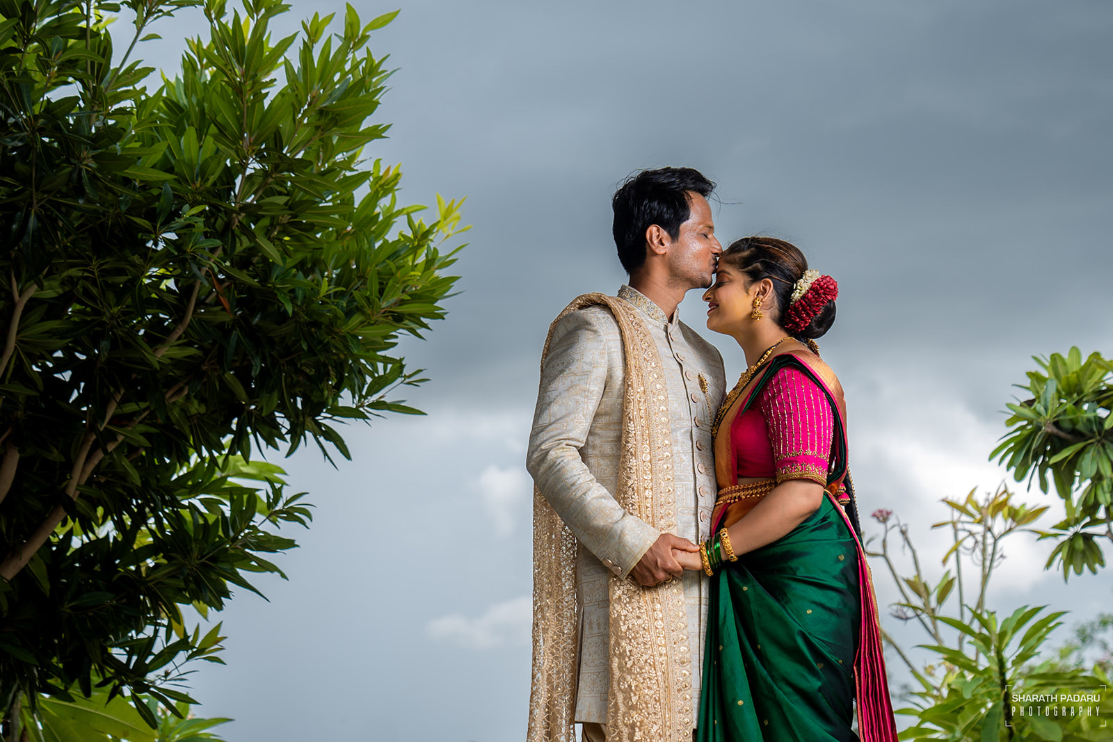 Amitarasa Nandi hills luxury wedding candid photography