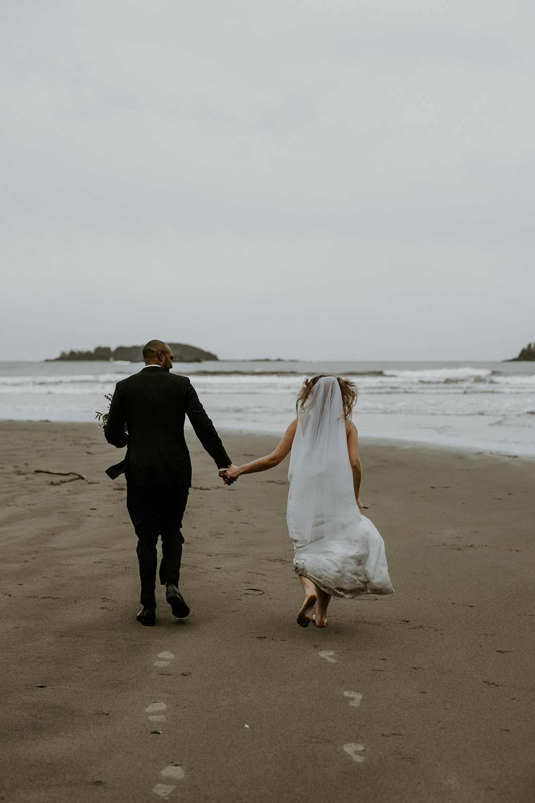 Mackenzie Beach Tofino Wedding Photography