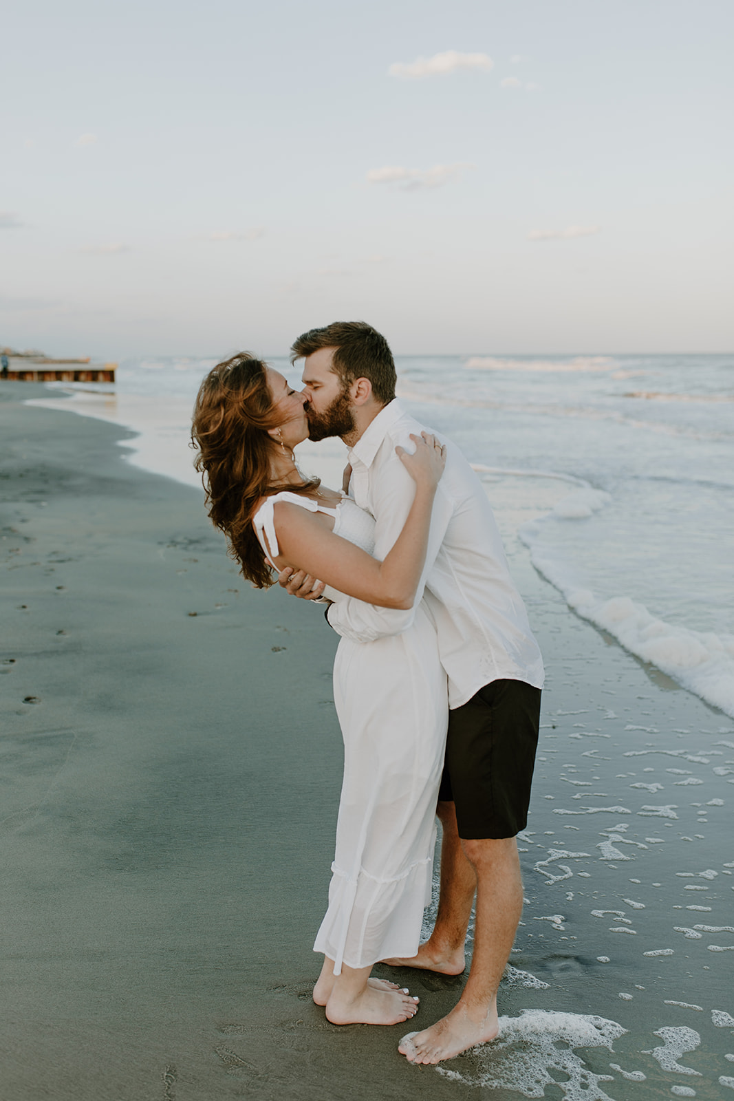 Couple session on Folly Beach in Charleston, South Carolina by Sullivan Taylor, wedding and elopement photographer