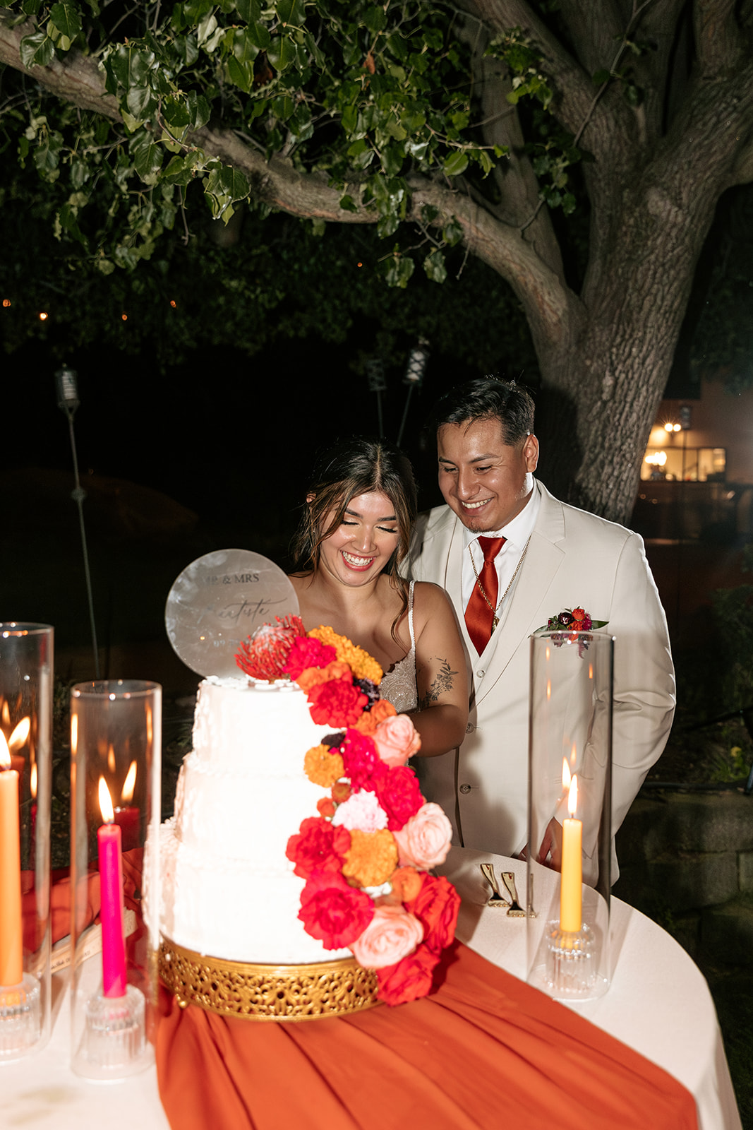 sacramento california backlyard wedding norcal wedding cake flower wedding cake cake cutting pictures bride and groom