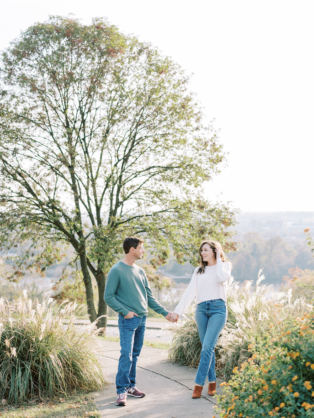 Libby Hill Engagement session by Richmond Wedding Photographer Natalie Jayne Photography