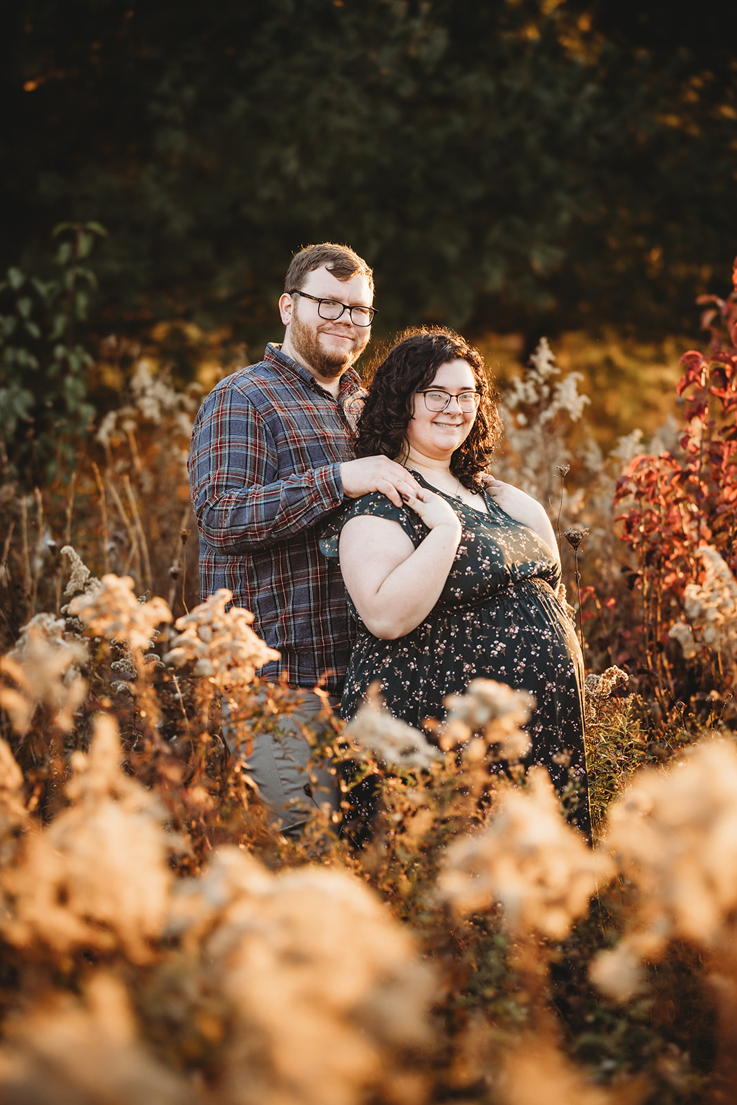 fun sweet fall maternity engagement session Blue Marsh Lake Pennsylvania evening outdoor golden hour