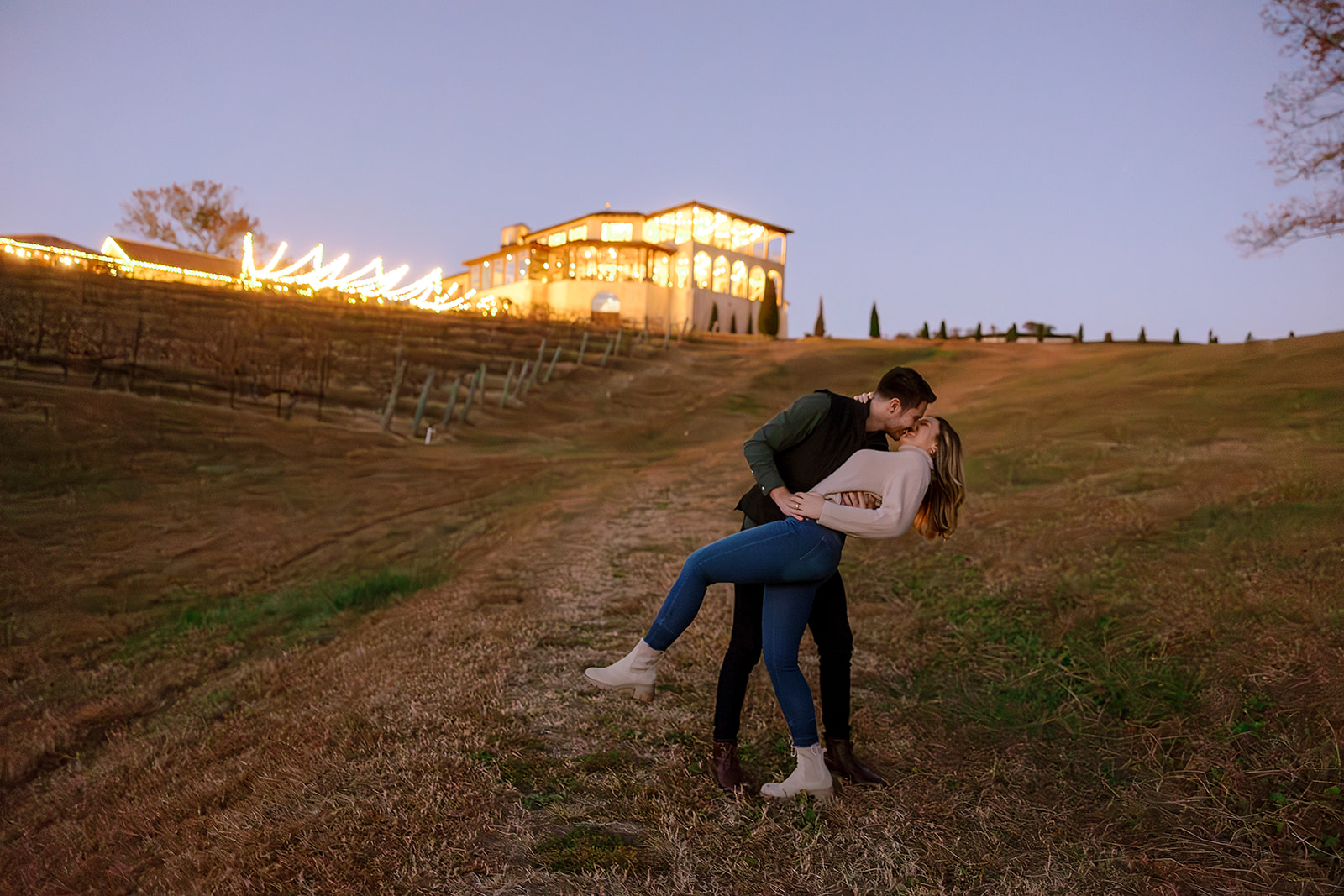 montaluce winery engagement, italian inspired north georgia, fun candid tuscany vibes engagement photos sunset mountain