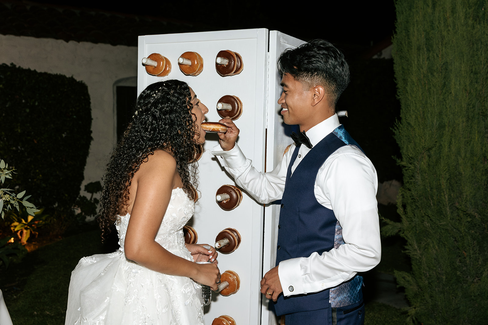 griffith house wedding anaheim california wedding donuts wedding cake taste test wedding cake cutting pictures dancing