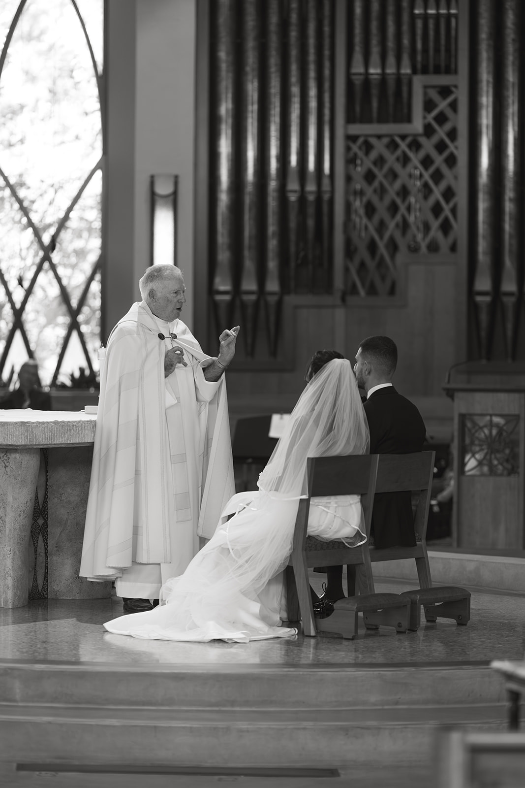 elegant palos verdes socal california wedding elopement bride veil over shoulders bride and groom church chapel weddings
