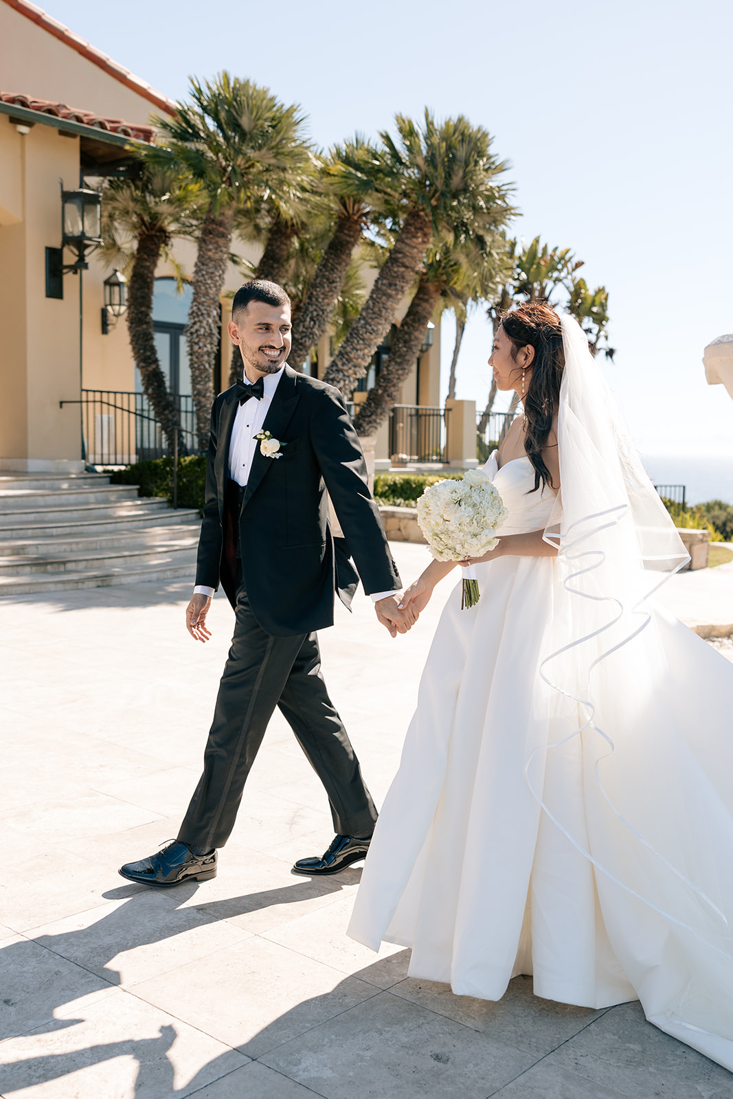 elegant palos verdes socal california wedding elopement bride and groom poses wedding photographer wedding photography