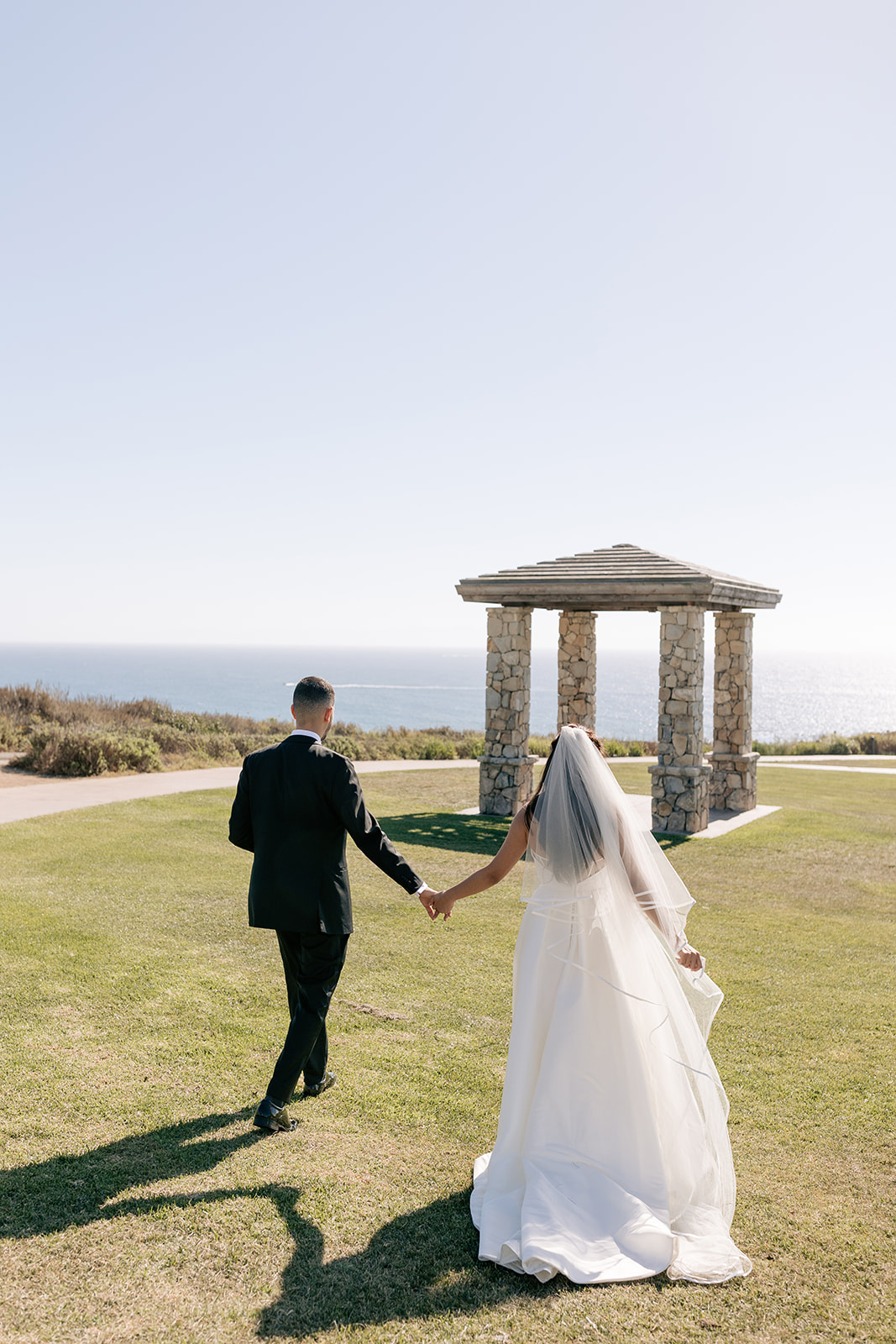 elegant palos verdes socal california wedding elopement bride and groom couples poses ideas bride and groom photography