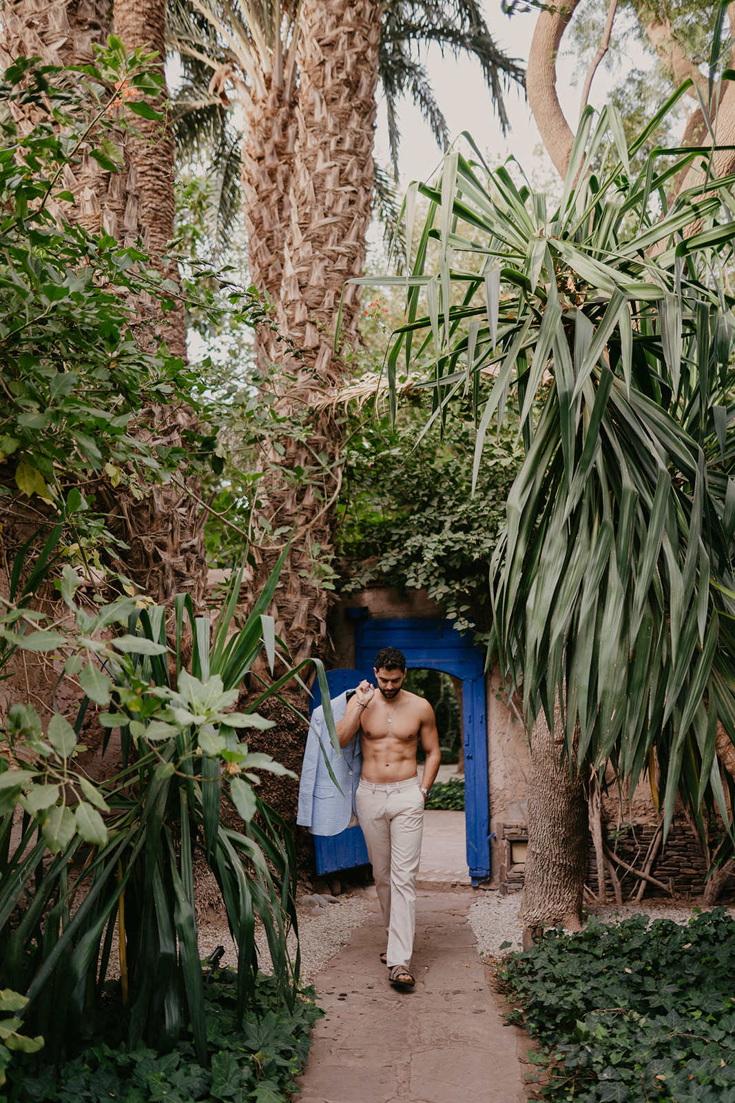 Groom getting ready in a Moroccan Oasis