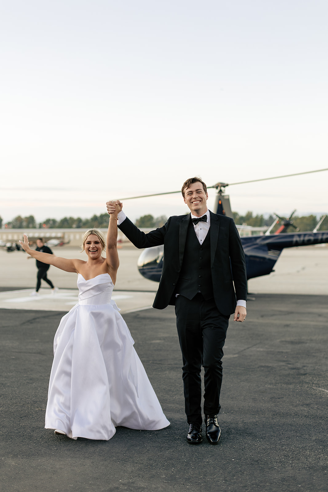 hangar 21 wedding fullerton california indoor modern wedding reception outdoor modern wedding reception helicopter