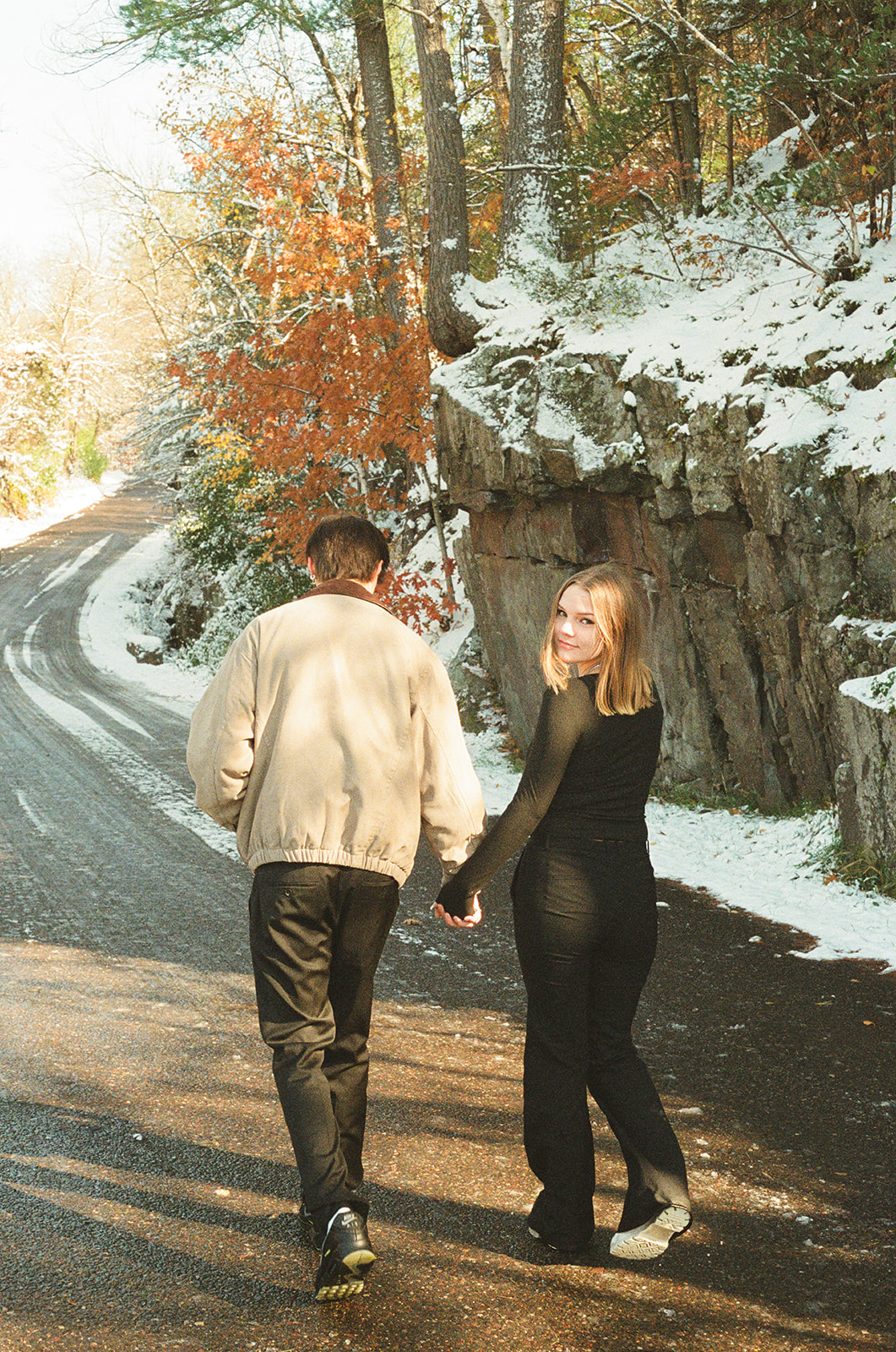 film winter outdoors nature engagement couples photo inspiration minnesota wisconsin 