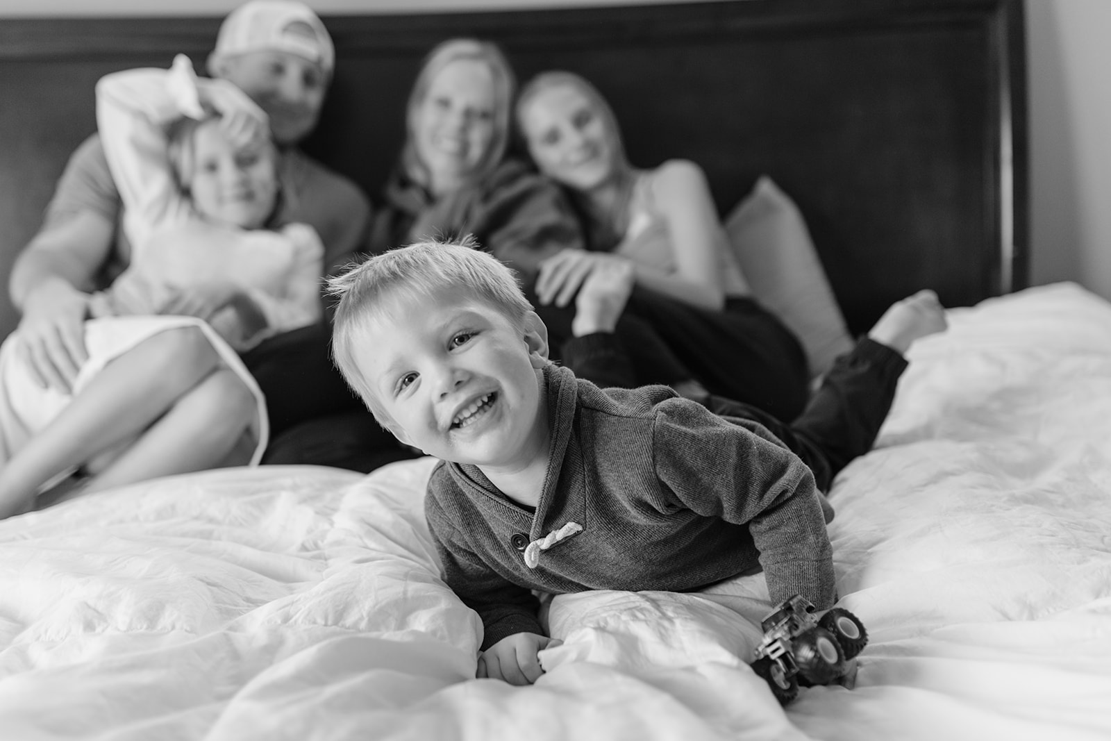 A day in the life, documentary family photography at home during winter