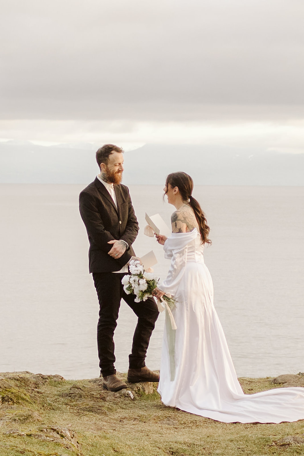 A couple who eloped in Vancouver Island exchanged their vows 