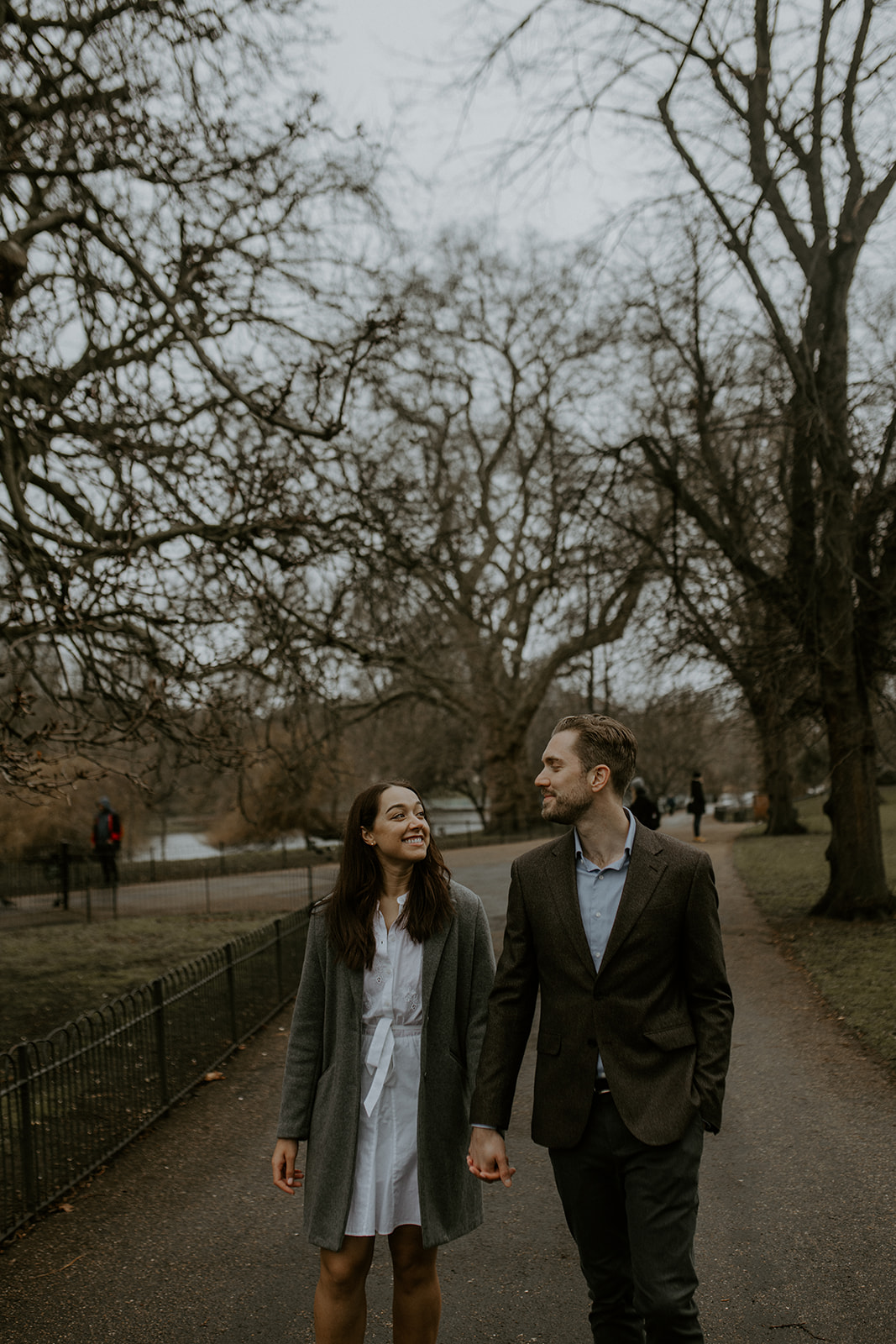 Engagement Photos in downtown London England