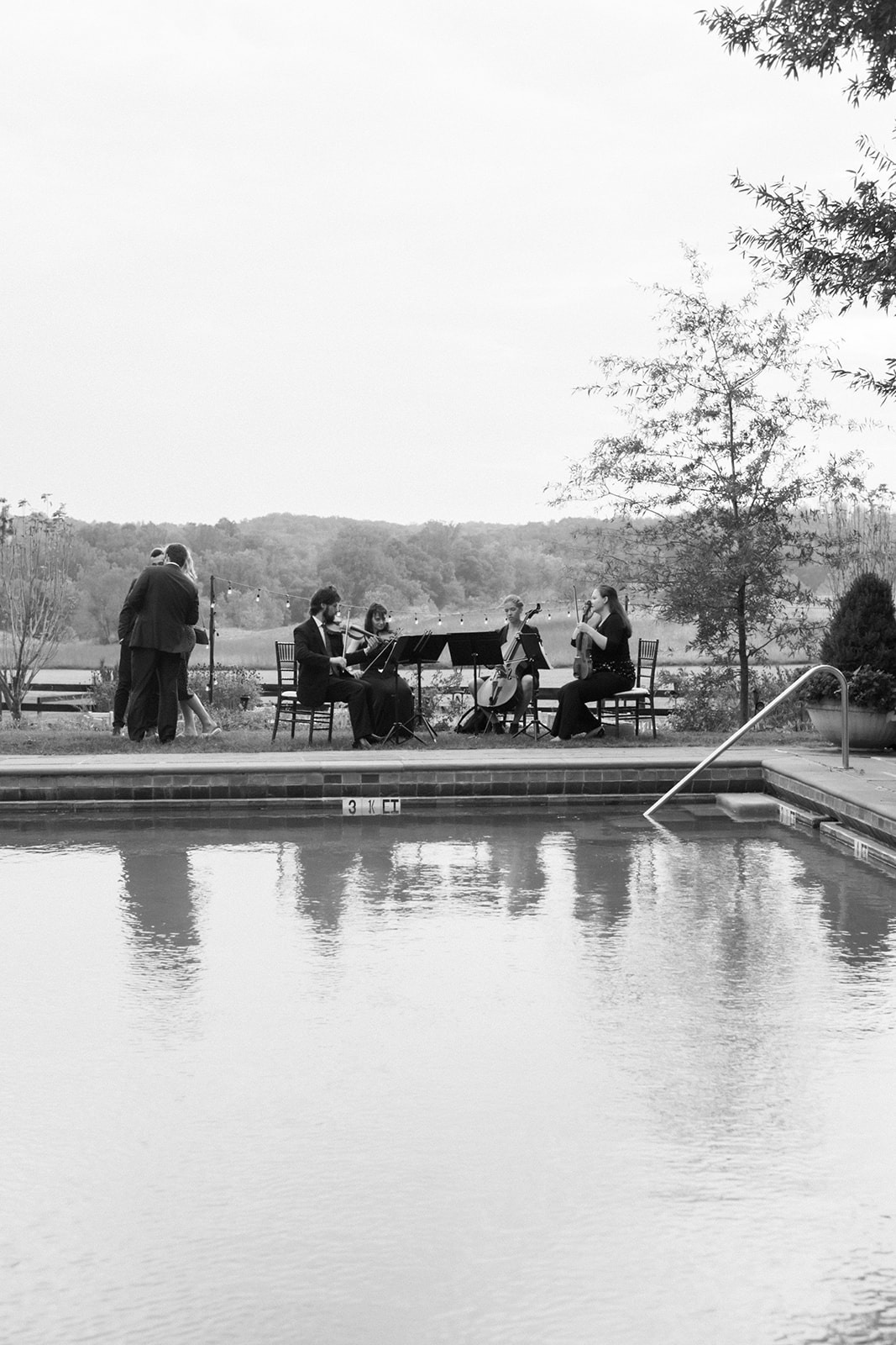 String quartet playing music at Goodstone cocktail hour