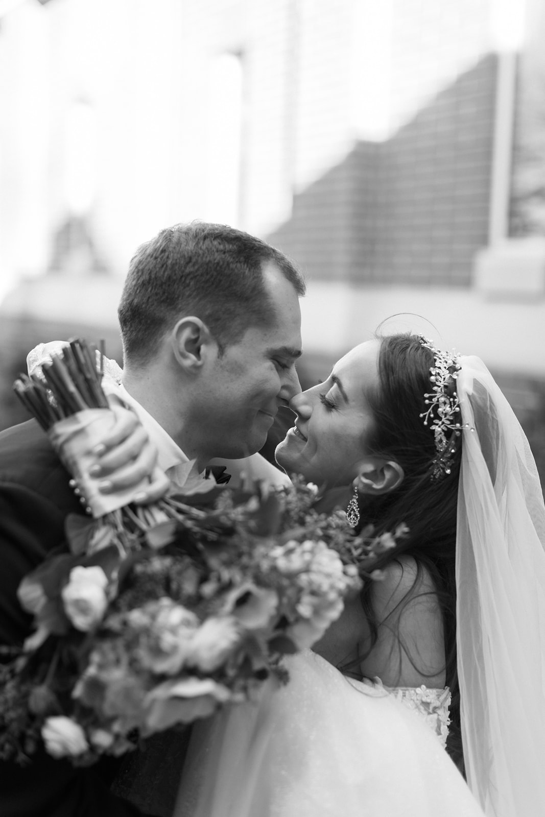 Bride and groom kiss at Leesburg Virginia wedding